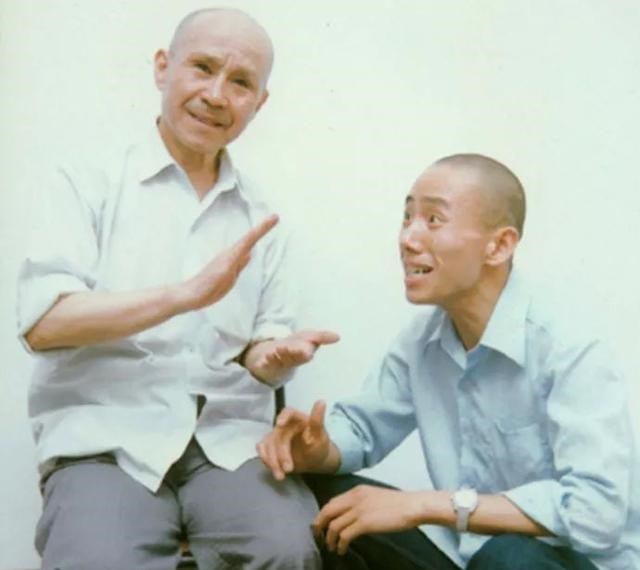 京剧|京剧大师裘盛戎弟子对比：方荣翔有情有义照顾恩师、有人曾掌?裘祖