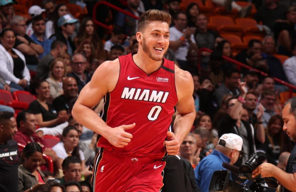 交易|2换1交易达成！阿里扎被送至热火，雷霆得到莱昂纳德+选秀签