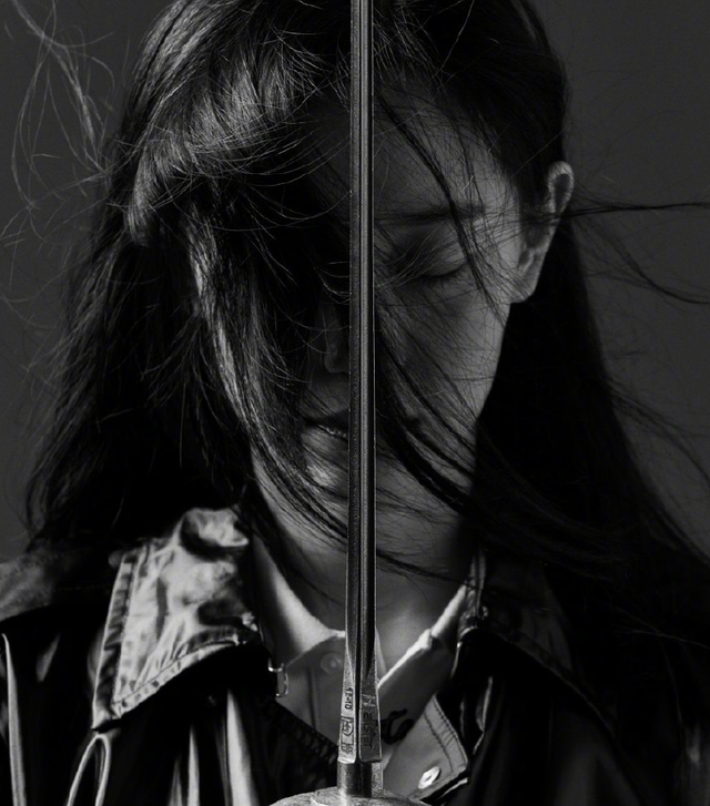 柏雪|神奇的朋友圈！第三金获得者孙一文与小仙女柏雪是闺蜜，颜值和身材俱佳