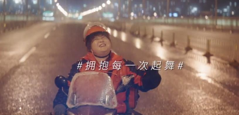 熊黛林|剧情靠“拼盘”，贩卖情怀捞票房，国产电影不能再这样下去了！