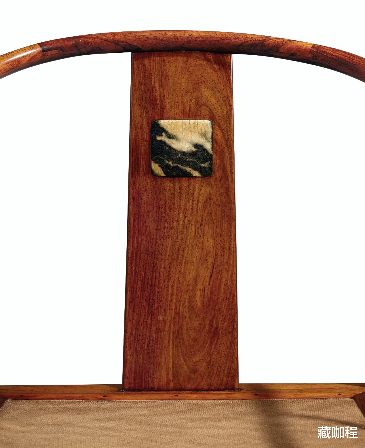 |细若蚊足、浅淡干净，黄花梨垂手圈椅棕眼典型