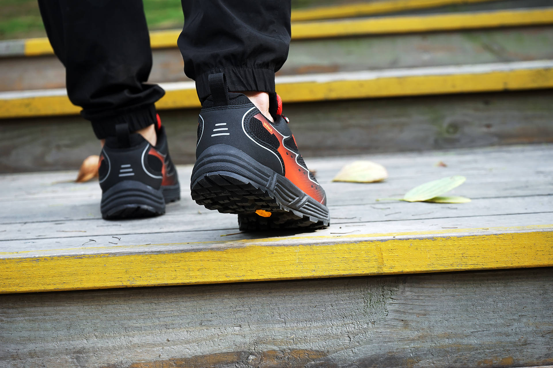 跑鞋|小米有品爆品推荐：防水越野跑鞋，户外爱好者、钓鱼佬的最佳搭档