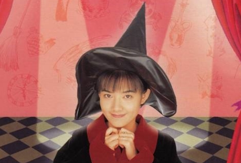 范晓萱|打唇钉、纹花臂，为爱摘子宫永不婚，周迅闺蜜范晓萱才是真的豪横