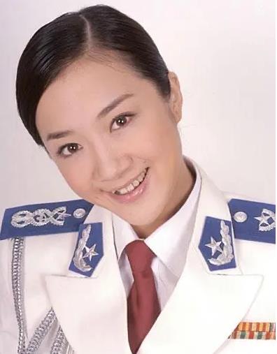 李依晓|“蛇蝎美人”李依晓：曾被叶璇的狗咬毁容，终于凭《司藤》翻红