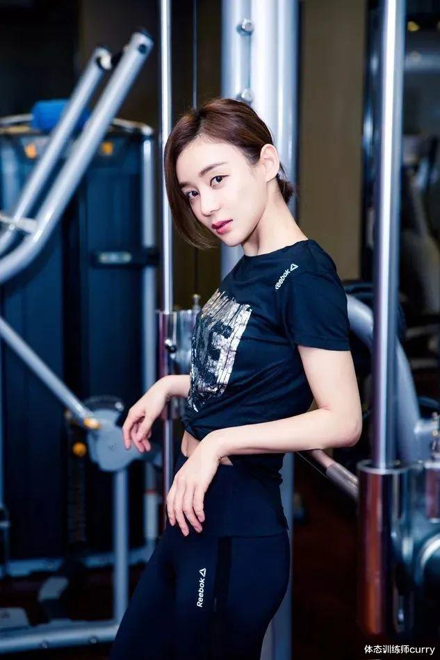 护肤品 马甲线女神袁姗姗，是怎么练成的，快来学习一下！