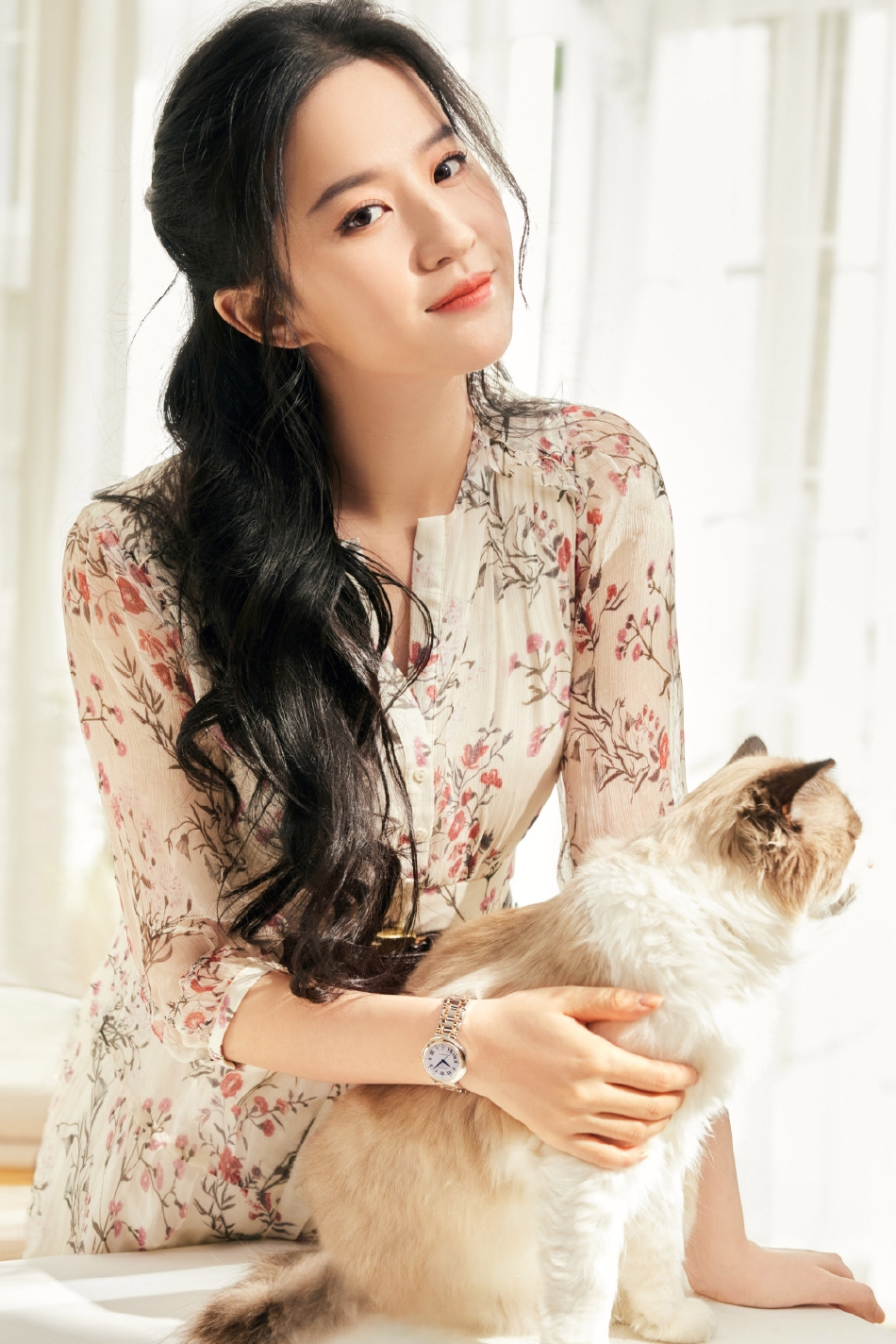 刘亦菲|2022年各明星营业照发布，刘亦菲清新淡雅，赵丽颖俏丽可人