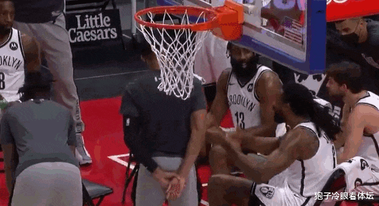 巴塞羅那|籃網罪魁禍首！和哈登斗嘴 籃下背手防守 漏人都上癮了 納什還能忍？