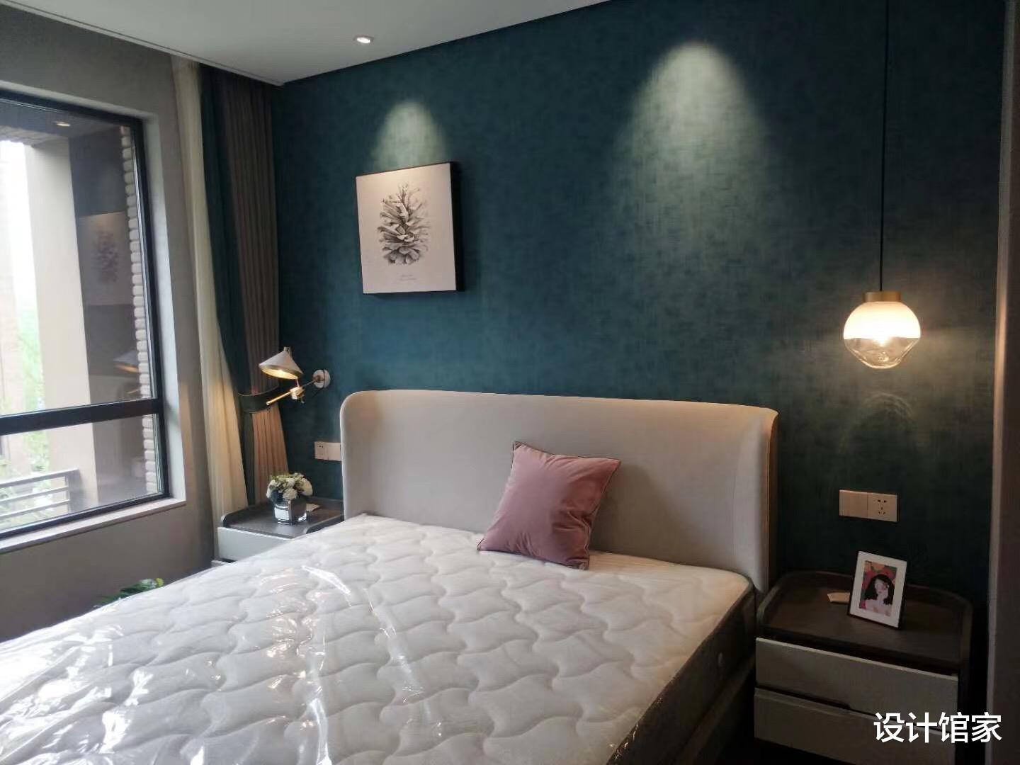 160㎡极简轻奢风,一半生活一半艺术,让人百看不厌