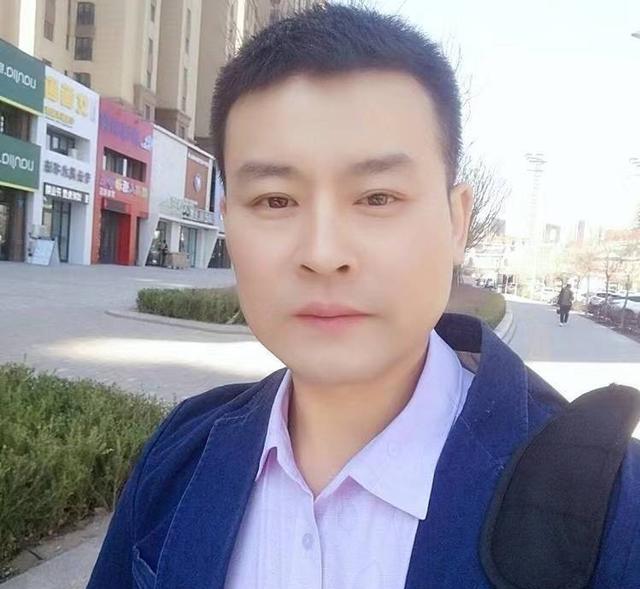 菠萝星球娱乐 大肉毛鸡没有持久力败下阵来，土鸡突破口在哪里？