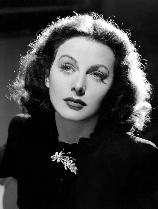 费雯·丽|费雯丽：凭借精湛演技，将《乱世佳人》演的淋漓尽致