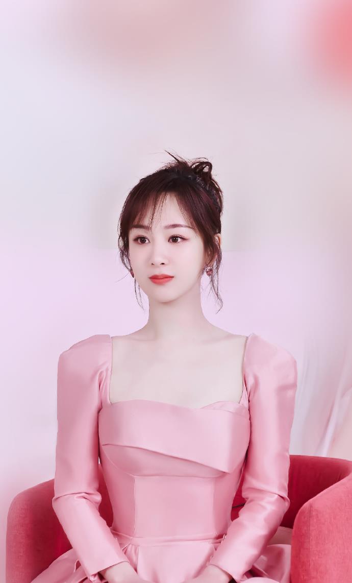 衬衫 杨紫黄色格子衬衫出镜,齐眉刘海太飒,粉丝惊叹不已!