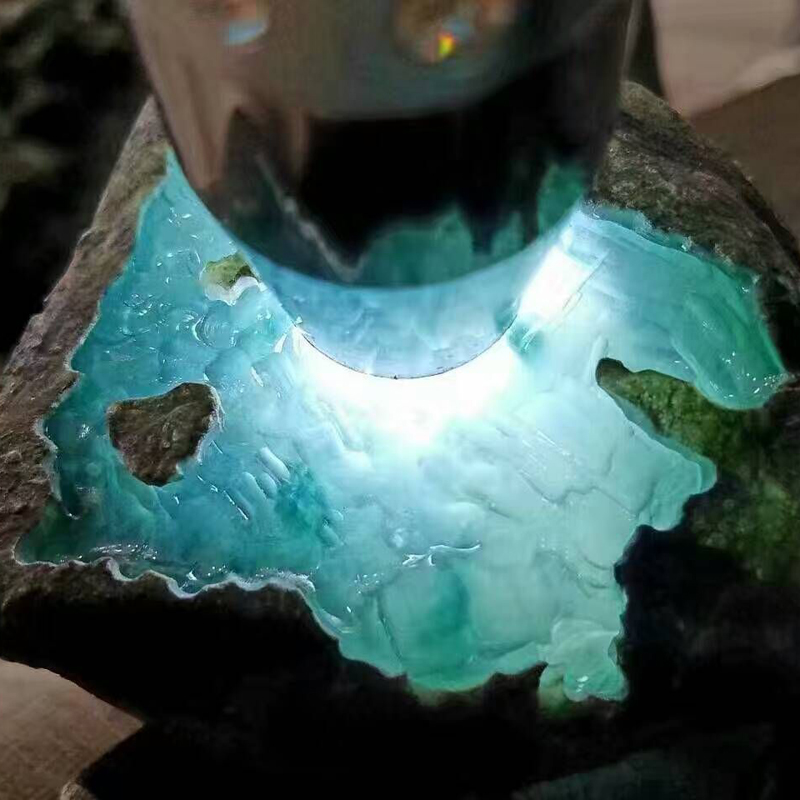 翡翠|这里出产的翡翠收藏价值最高，却为何不被传统翡翠界认可？