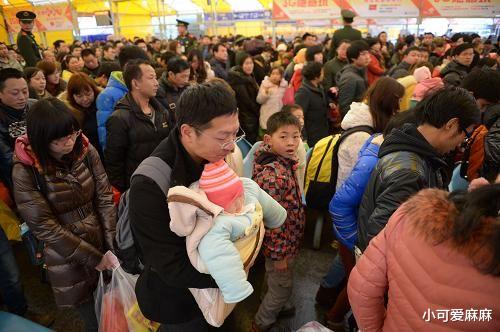 小可爱麻麻|人贩子又出“新套路”,街上遇到这三类人,家长抱着孩子赶紧走