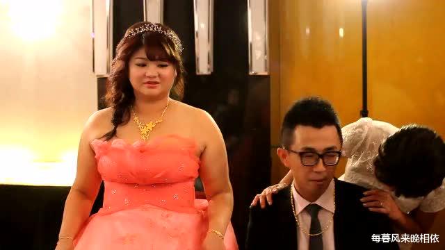 29岁小伙娶260斤富婆,新婚当晚被压断肋骨,小伙:我后悔了!
