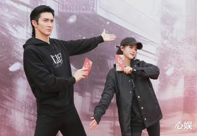 崔始源|高伟光《如月》最新路透，大背头麻花辫，上演吸血鬼爱上盲眼千金