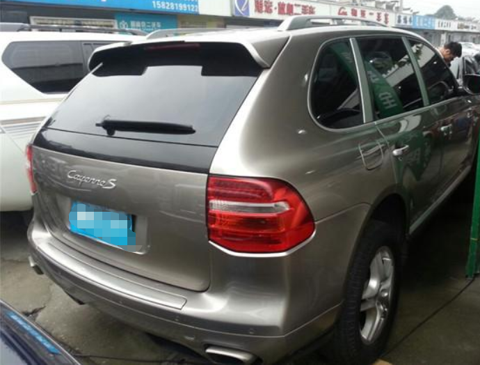 摄像头 女司机8万买保时捷，7天后送去洗车，才知道亏大了