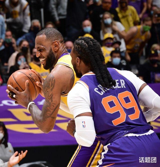 勒布朗·詹姆斯|湖人G5詹姆斯要打满48分钟 浓眉带伤出战 沃格尔：暂停都给他休息