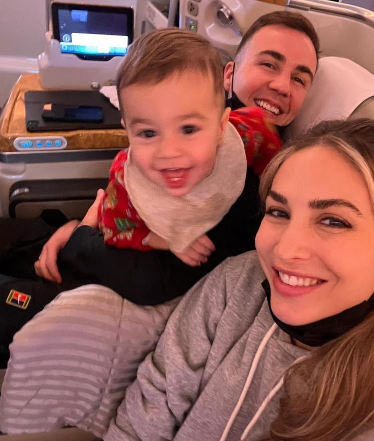 圣誕節(jié)|十大球星齊送圣誕祝福，女友個個顏值高，球迷贊稱人生贏家