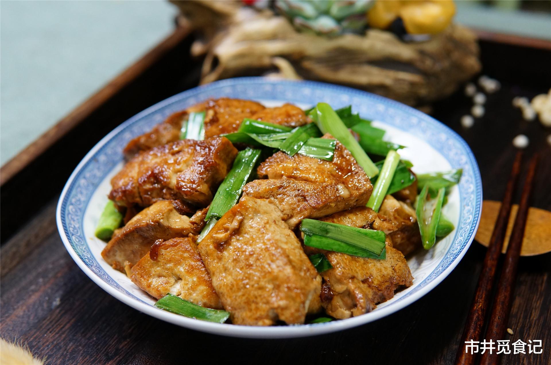 冬季天寒地冻，容易摔跤，推荐多吃6种“高钙”食物，强筋健骨