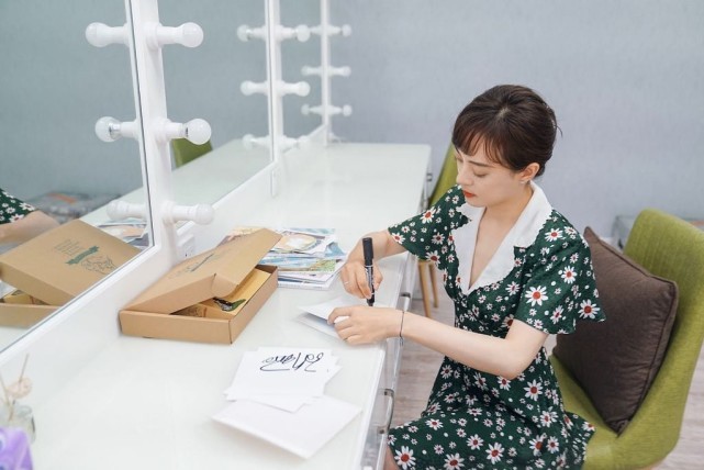 Lady变美日记|孙俪真是“人间理想”，穿老土的碎花裙也有气质，丝毫不影响美感