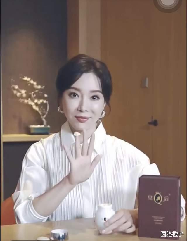 短发|我国有一老牌面霜，能保湿还能提亮肤色，坚持涂，皮肤白皙气色好