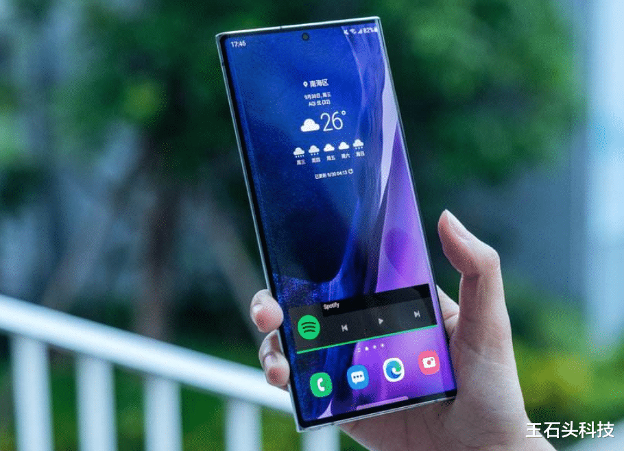 戴森|安卓手机好评榜出炉,第一名即将“停产”,小米新机跻身前三!