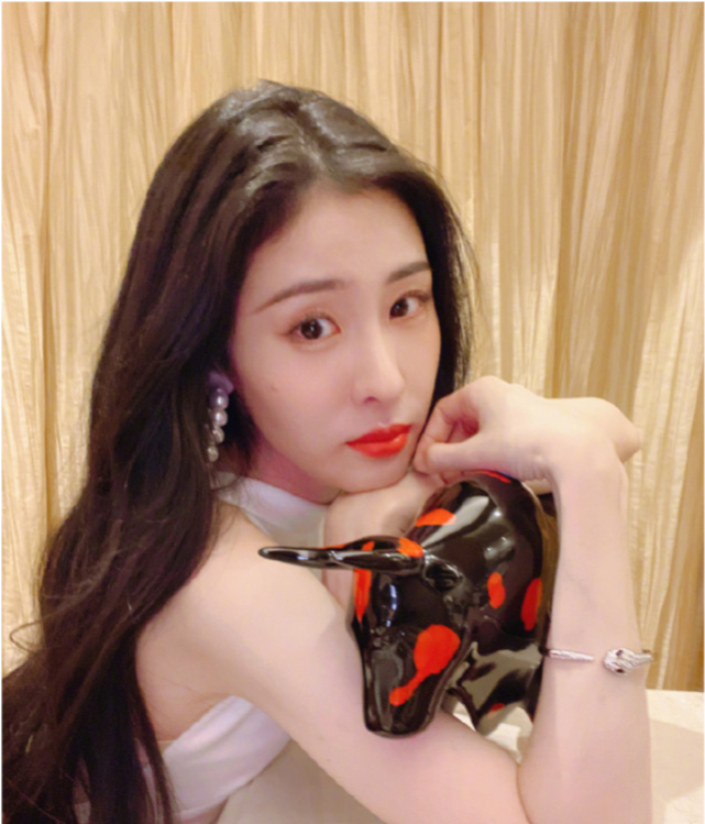 杨宗纬|他开演唱会迟到2个小时,忘词、改词、耍大牌,跟歌一样《凉凉》了