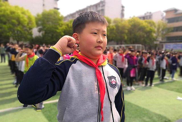 胡了说扒道 武大附属金鹤园学校，邀请警察律师进校园，守护学生成长