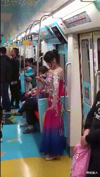 神武星人|神回复：蚊子咬我不咬老公是因为我香吗？小伙的神评的确够耿直的！
