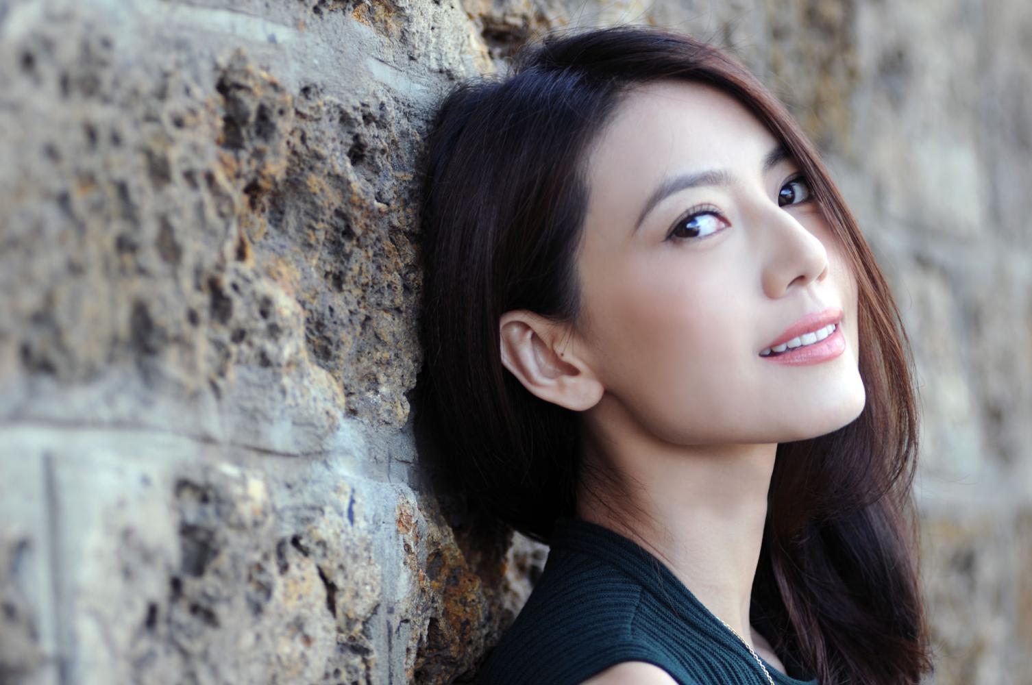 高圆圆|高圆圆2次夜宿夏雨家，袁泉为何选择原谅？时隔12年她终公开真相