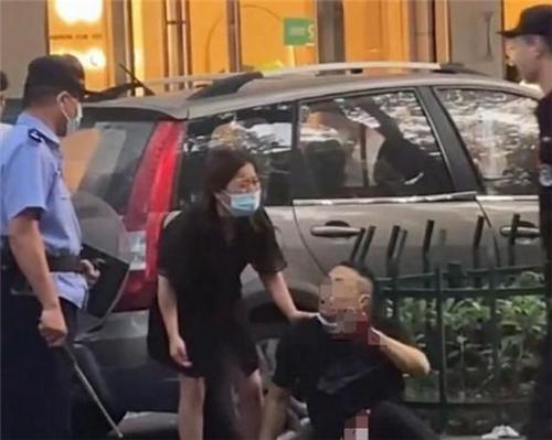 大爷 杭州一场不伦恋：29岁娇妻爱上宝马男，60岁丈夫砸车窗将车主捅杀