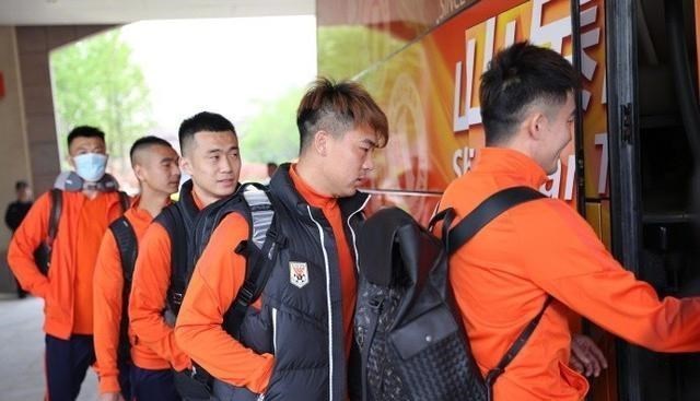 徐新|山东泰山球衣号码全出炉，徐新孙准浩如愿以偿，小德另有选择