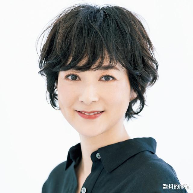 烫发|50代发型人气排行榜TOP5 远离“大妈”获得成熟魅力的“最新烫发”