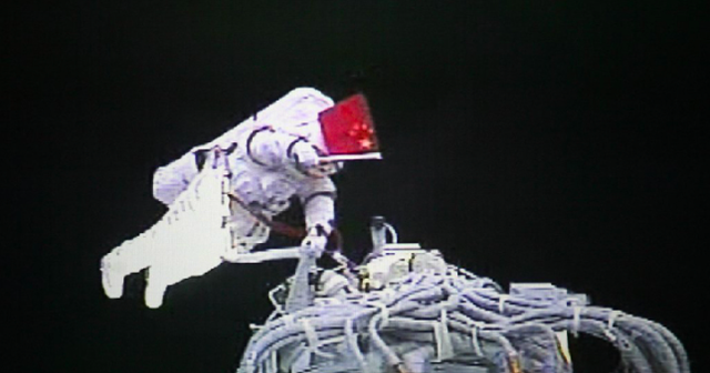 航天员 神舟十三号航天员确定，55岁翟志刚带队，年纪是否太大？无可替代