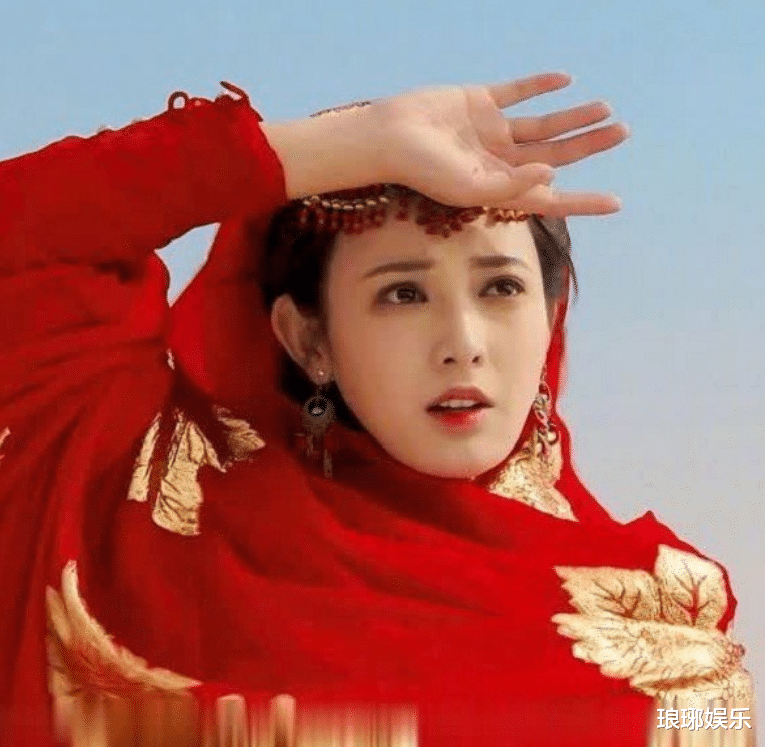 郑爽|郑爽新剧被AI换脸，《东宫》女主捡便宜，郑爽小号发8个字回应