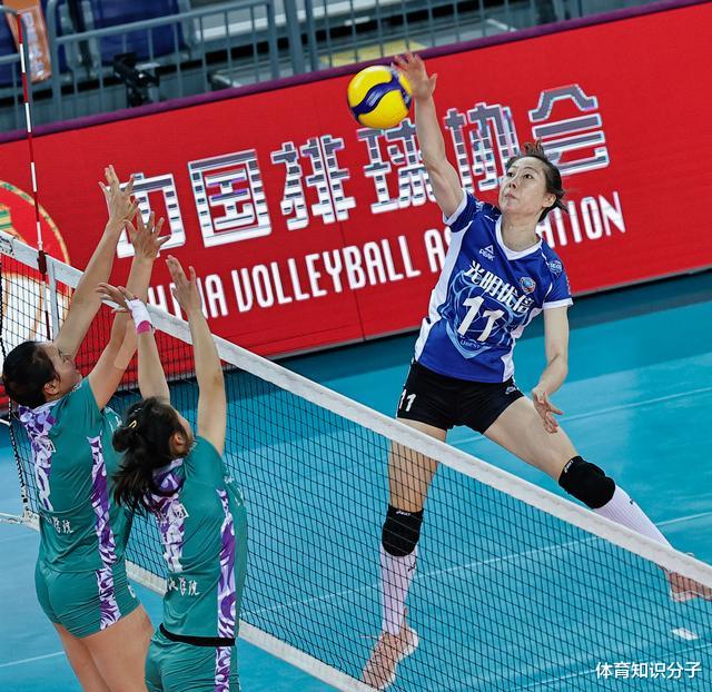 MVP|女排杀出超级黑马！轰下17分风头不逊奥运MVP，主攻线再出超新星