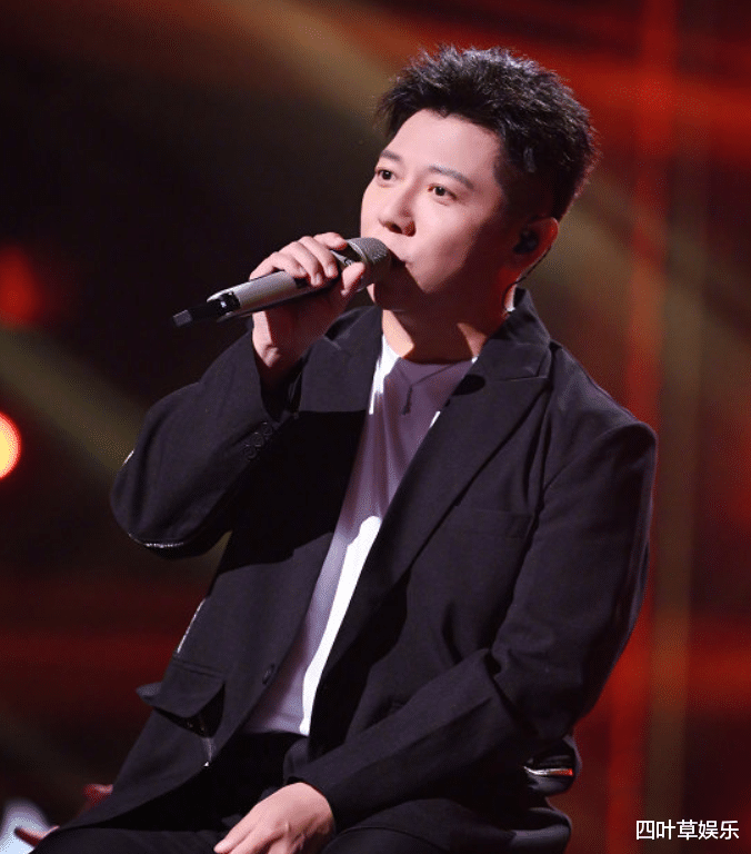 胡海泉|胡海泉表演不小心做wink，李响在线抓包，不油腻反而有点俏皮