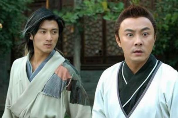 电视剧|两部堪称团灭的电视剧，一部8主角死了7个，一部只剩下剧名