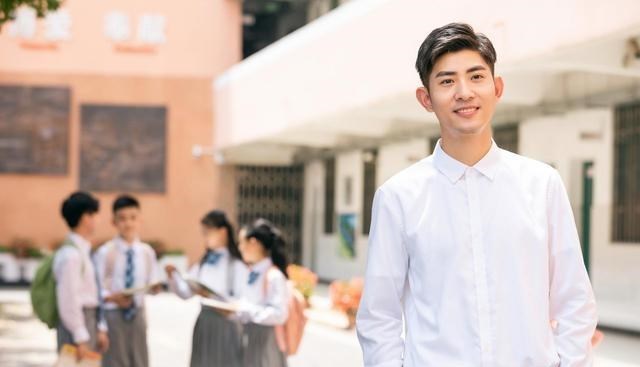 职业教育|“踩线”进大学的人,后来发展如何?过来人的回答,真实又辛酸