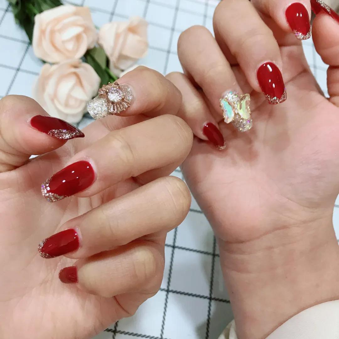 美甲|过年最适合做这些BlingBling美甲！