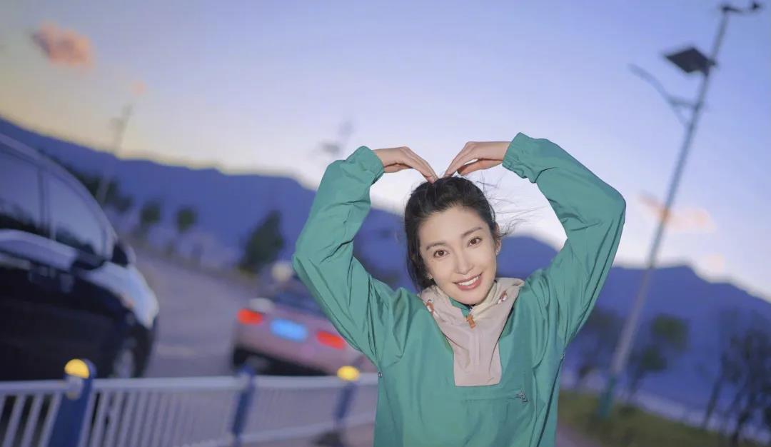 张译|小八卦，谢娜陈妍希，张艺兴，李小冉，王嘉尔，李冰冰