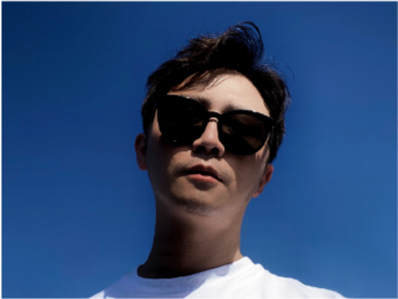 李靓蕾|王力宏好友4次力挺李靓蕾：拿钱践踏别人自尊，自以为聪明欺负人