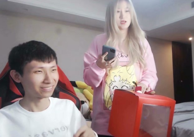 梦泪|梦泪出镜你是我的荣耀，本人却表示绝对没有，梦嫂：第8集真的有