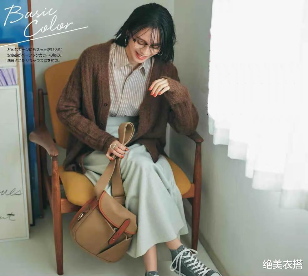 绝美衣搭 穿毛衣，如何扬长避短？4类款式的“百变穿搭”，直教你大呼高级