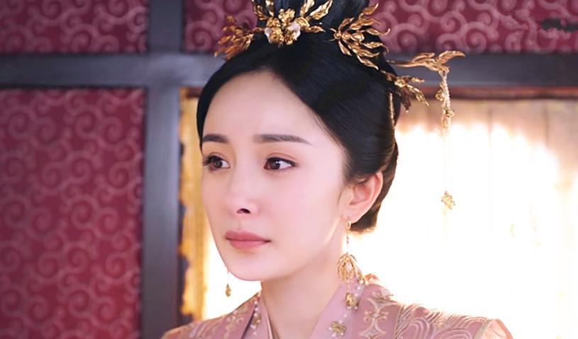 四十七浪人|《斛珠夫人》杨幂女装上线收视飙升，果然观众都不爱看“假男人”