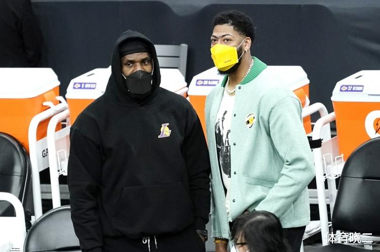 篮网队|3消息！杜兰特将复出，詹姆斯回归时间更新，篮网官宣签约悍将