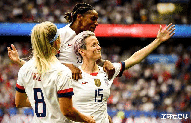 中国女足|7-0！世界第5踢疯了，半场连轰5球，中国女足小组出线迎来利好