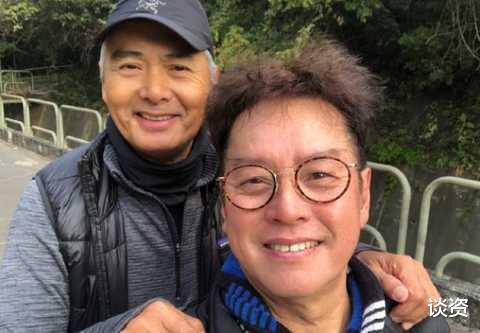 范冰冰|66岁赵雅芝与64岁吕良伟亲密同框，嫩似一对小情侣，与周润发似两代人