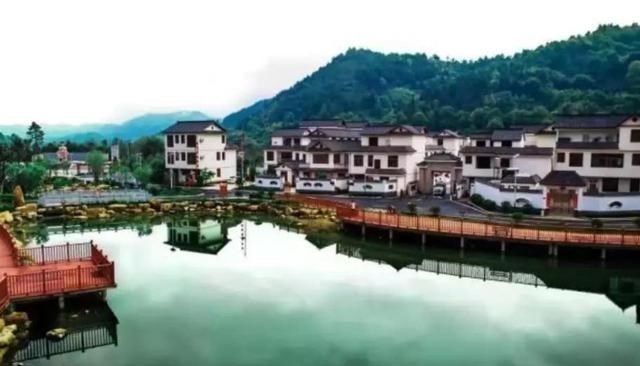 江西 江西“千年古村”成當(dāng)紅景點(diǎn)，被贊“客家文化代表”，不遜于宏村