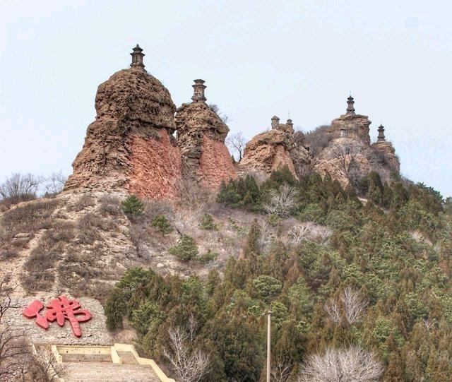 塔林 最被低估的古迹！辽宁这个村子有世界唯一一处记录佛祖一生的塔林